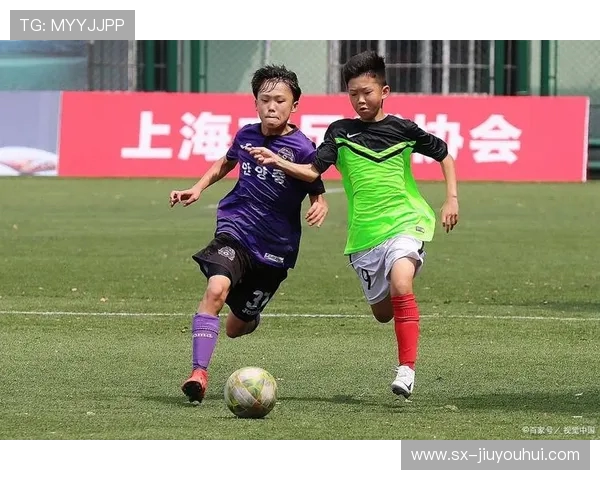 通过踢足球提升能力与优势成功考入理想高中学校的方法与策略